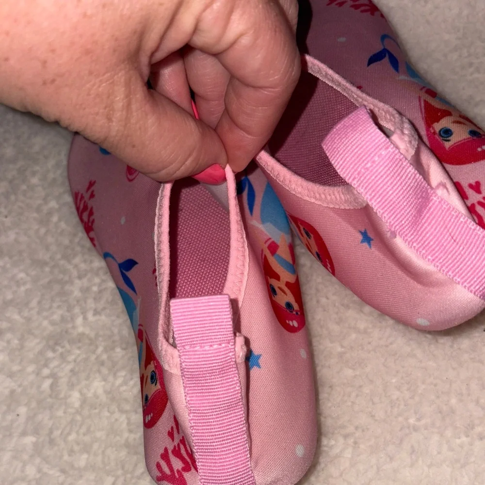 N/A adorable pink